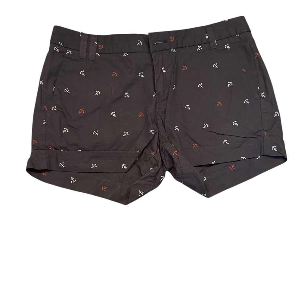 H&M Women’s Navy Blue Cuffed Shorts with Mini Anchor Print - Picture 2 of 4